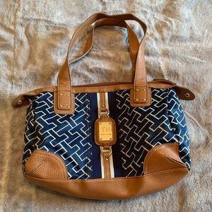 TOMMY HILFIGER hand bag👜